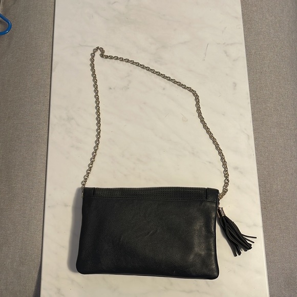 Gently used fake leather black no name shoulder bag - Picture 2 of 4
